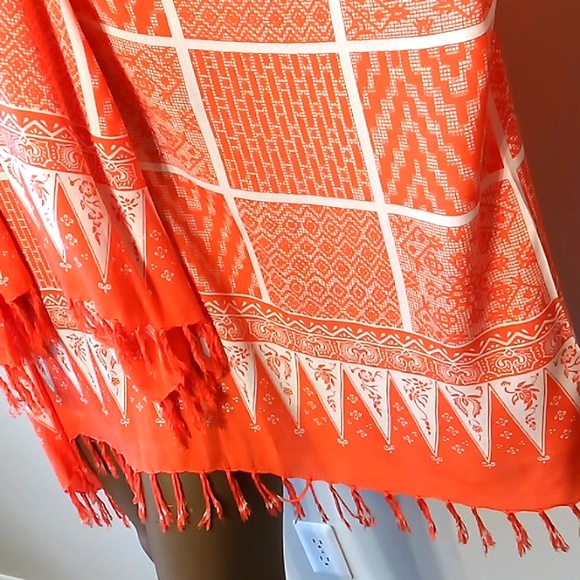 Stunning 2pc Orange Gaucho top & wrap - Picture 4 of 16